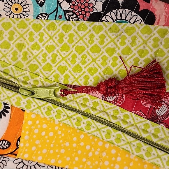 Handmade zippered Makeup case - Picture 2 of 5